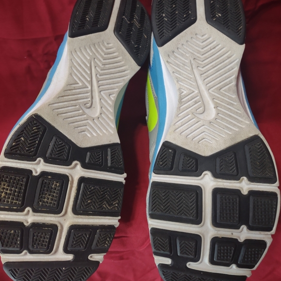 Nike Training Totalcore TR2 Running Shoes 749344-600 Women's 7.5M - Picture 5 of 6